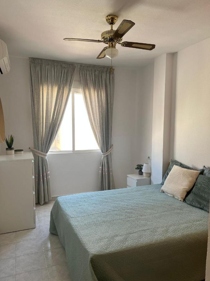 Appartement Apatrament Torrevieja Extérieur photo