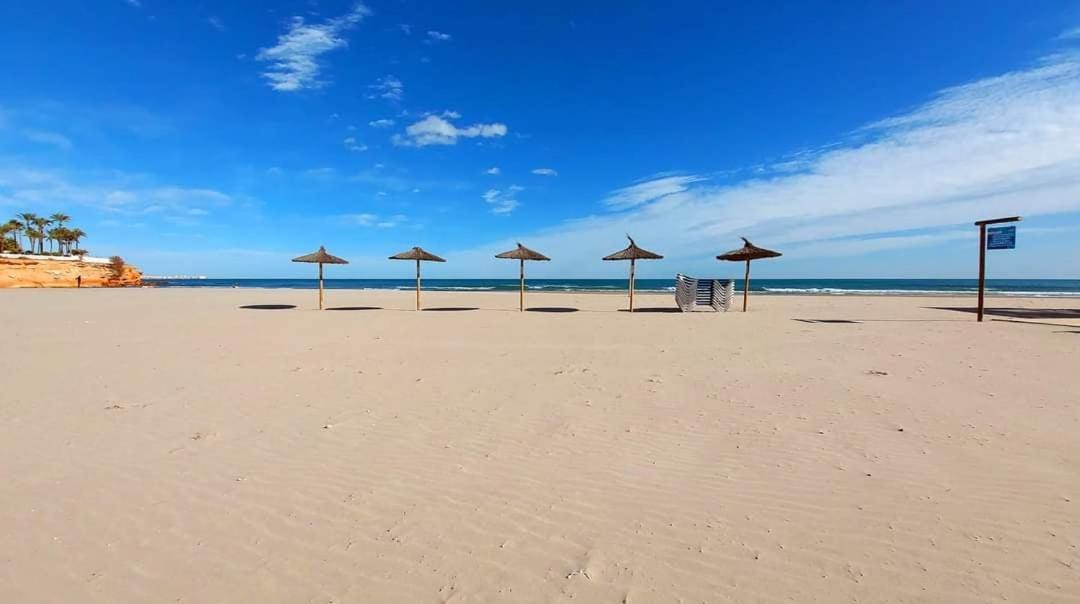 Appartement Apatrament Torrevieja Extérieur photo